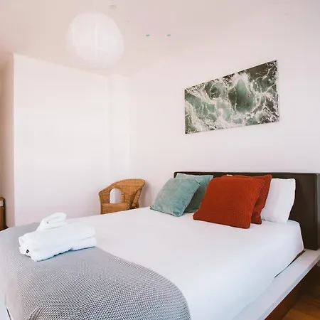 52 - Baleal Surfside