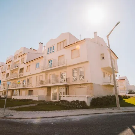 52 - Baleal Surfside